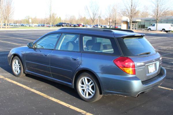 2005 Subaru Legacy wagon 2.5 for sale - cars & trucks - by owner -... for sale in Wheaton, IL – photo 5