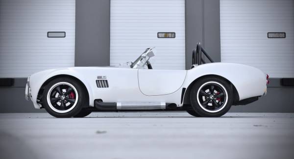 LIVE AUCTION: 1965 Shelby Cobra Replica - Factory Five Five Racing for sale in Los Angeles, CA – photo 9