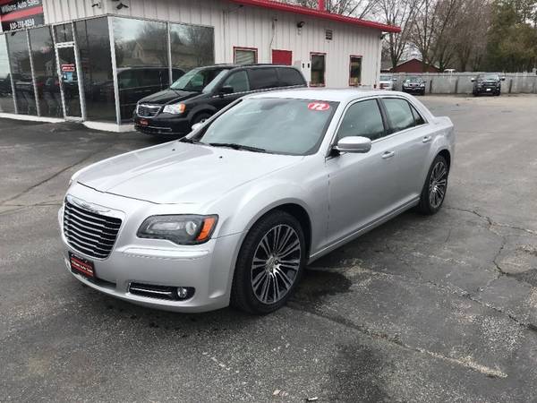 2012 Chrysler 300 S * 5.7L V8 Hemi * Heated Leather Seats * for sale in Green Bay, WI – photo 7