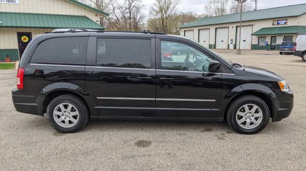 2010 Chrysler Town Country 4dr Wgn Touring - - by for sale in Oconomowoc, WI – photo 2