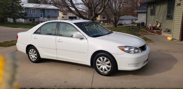 Toyota Camry 2006 - cars & trucks - by owner - vehicle automotive sale for sale in Iowa City, IA – photo 3
