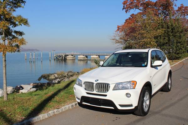 2011 BMW X3 AWD 28i - cars & trucks - by dealer - vehicle automotive... for sale in Great Neck, CT – photo 3