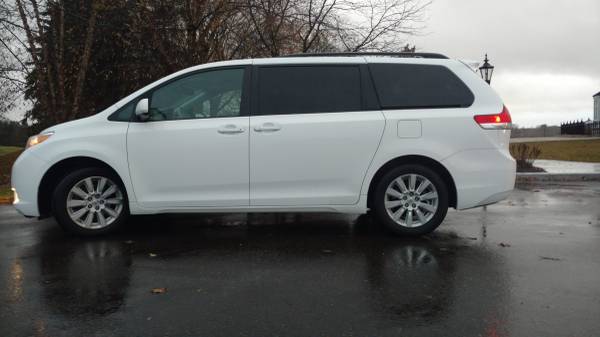Toyota Sienna XLE AWD - cars & trucks - by owner - vehicle... for sale in Saint Paul, MN – photo 2