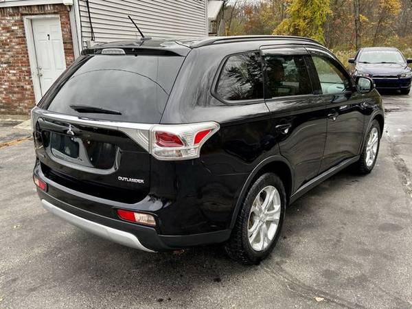 2015 Mitsubishi Outlander - Financing Available! - cars & trucks -... for sale in Londonderry, MA – photo 5