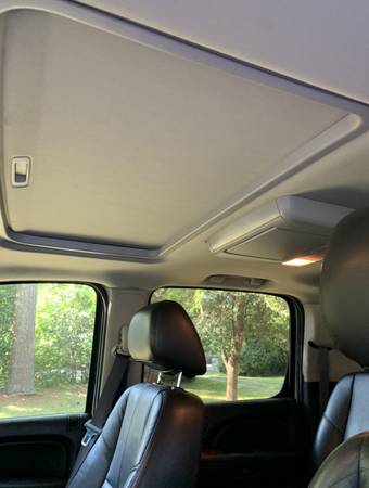 2012 Chevrolet Suburban - cars & trucks - by owner - vehicle... for sale in Crystal Springs, MS – photo 9