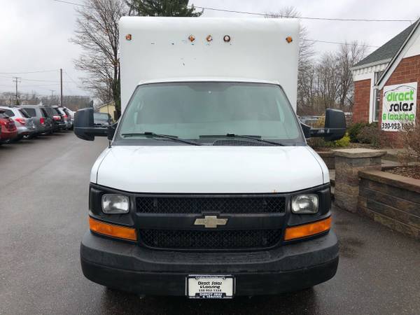 💥14 Dually Box Truck-Runs 100%Clean CARFAX/Super Deal💥 - cars &... for sale in Boardman, OH – photo 4