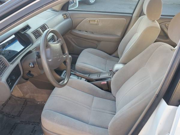 2001 Toyota Camry LE 4dr Sedan - cars & trucks - by dealer - vehicle... for sale in Glendora, CA – photo 6