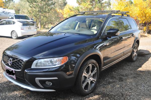 2015.5 Volvo XC70 T6 Platinum - cars & trucks - by owner - vehicle... for sale in Longmont, CO