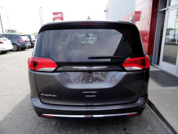 2019 Chrysler Pacifica Touring L FWD - - by dealer for sale in GRANDVILLE, MI – photo 5