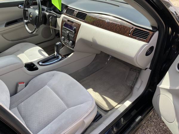 2013 Chevy Impala LT v6 3.6L 103k miles, sunroof, excellent... for sale in Wichita, KS – photo 10