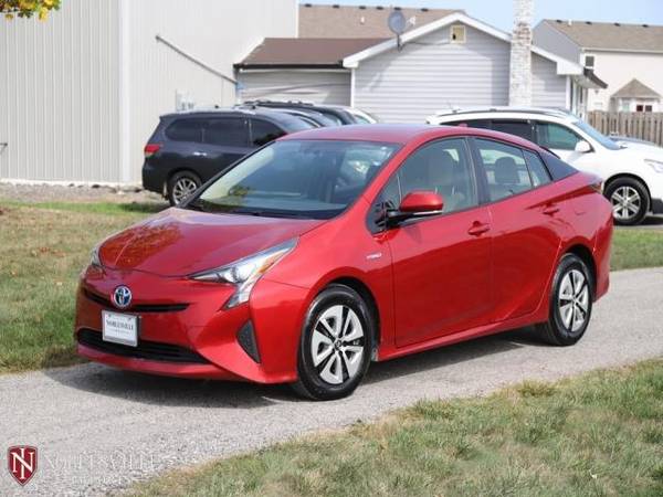 2016 Toyota Prius Three - cars & trucks - by dealer - vehicle... for sale in Fishers, IN – photo 2