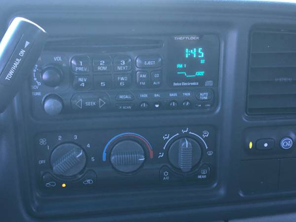 2001 Chevy Suburban 1500 - cars & trucks - by dealer - vehicle... for sale in Morganville, NJ – photo 18