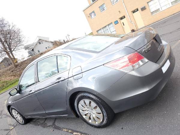 2009 Honda Accord 160k miles NEEDS NOTHING! - cars & trucks - by... for sale in Bloomfield, CT – photo 7