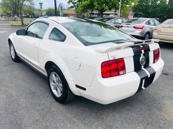2005 Ford Mustang Deluxe 2Door Coupe LOW MILEAGE 3MONTH WARRANTY for sale in Fairfax, District Of Columbia – photo 4