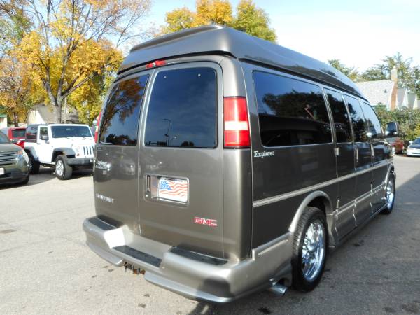 2006 GMC Savana Conversion Van - cars & trucks - by dealer - vehicle... for sale in Grand Forks, ND – photo 5