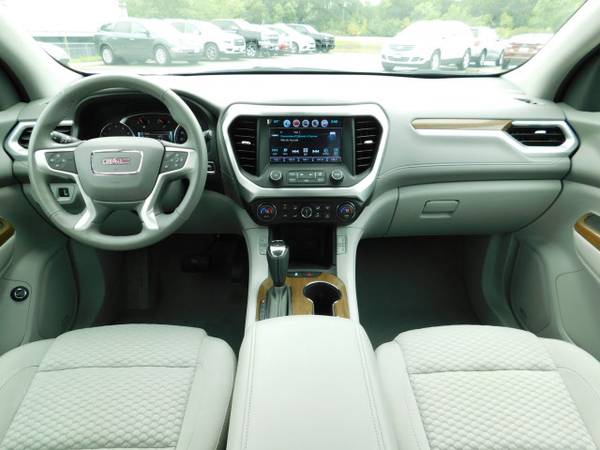 2017 GMC Acadia SLE-2 for sale in Hastings, MN – photo 8