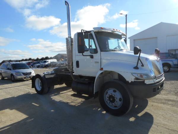 2007 International 8500 S/A Semi Tractor - cars & trucks - by dealer... for sale in Eyota, MN – photo 3