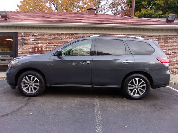 2013 Nissan Pathfinder SV 4WD, 63k Miles, Auto, Grey, P Roof, DVD for sale in Franklin, VT – photo 6