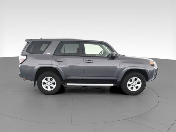 2015 Toyota 4Runner SR5 Sport Utility 4D suv Gray - FINANCE ONLINE -... for sale in Chicago, IL – photo 13
