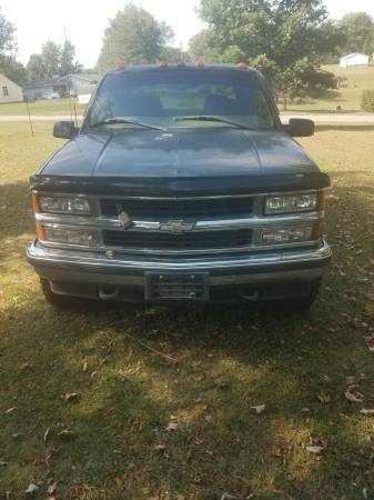 Chevy 4x4 crew cab dually long bed for sale in Bedford, IN – photo 6