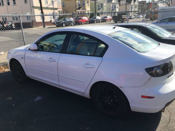 (lawrence)2008 mazda3...5 speedsMAKE OFFERS - cars & trucks - by... for sale in Lawrence, MA – photo 5