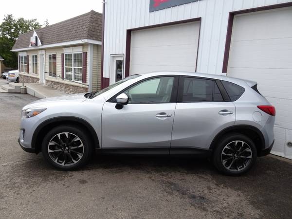 2016 Mazda CX-5 AWD Grand Touring - - by dealer for sale in Waterloo, IA – photo 3