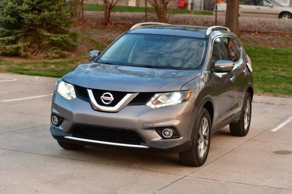 2015 Nissan Rogue SL AWD 4dr Crossover 57,346 Miles - cars & trucks... for sale in Omaha, IA – photo 3