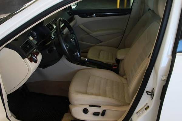 2012 VW Volkswagen Passat TDI SEL Premium coupe White for sale in Austin, TX – photo 9
