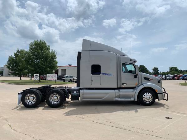 ◄◄◄ 2018 Peterbilt 579 Sleeper Semi Trucks w/ WARRANTY! ►►► - cars &... for sale in Topeka, KS – photo 2