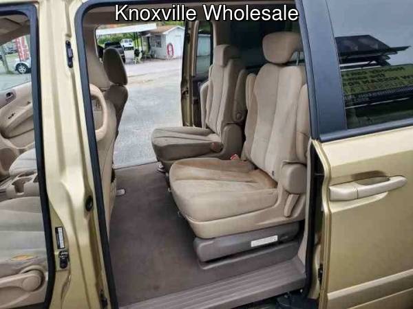 2009 Kia Sedona LX 4dr Mini Van LWB - - by dealer for sale in Knoxville, TN – photo 10