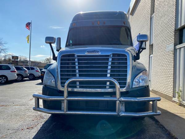 2012 Freightliner Cascadia 6X4 2dr Sleeper Cab - cars & trucks - by... for sale in Elmhurst, IL – photo 2