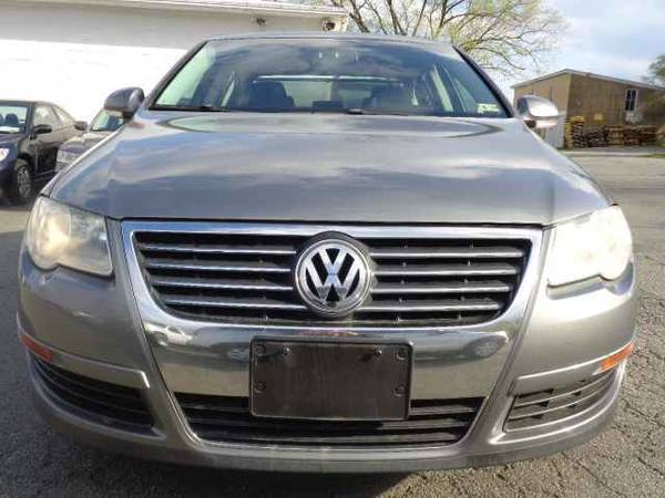 2008 Volkswagen Passat Komfort 2 0L I4 F DOHC 16V for sale in Purcellville, District Of Columbia – photo 2