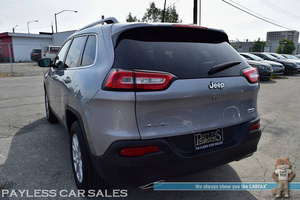 2017 Jeep Cherokee Latitude / 4X4 / Power Driver's Seat / Bluetooth / for sale in Anchorage, AK – photo 4