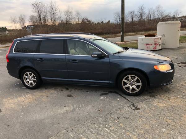 2008 Volvo V70, Runs and Drives Great! - cars & trucks - by owner -... for sale in Franklin, MA – photo 7