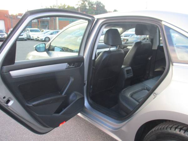 2012 VW Passat TDI Diesel Sunroof/Cold AC & Clean Title - cars & for sale in Roanoke, VA – photo 15