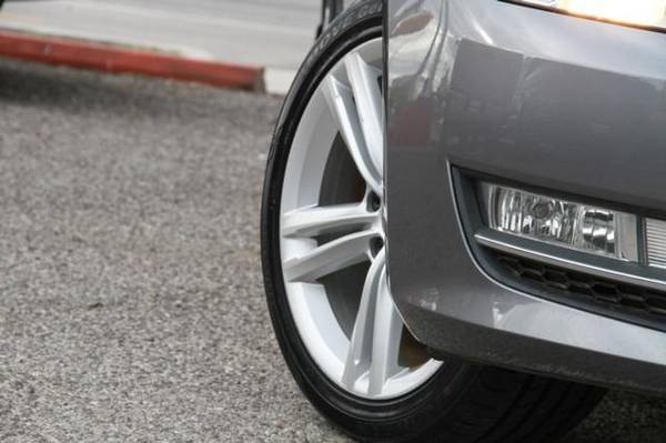 2014 VW Volkswagen Passat TDI SEL Premium coupe Gray for sale in Austin, TX – photo 2