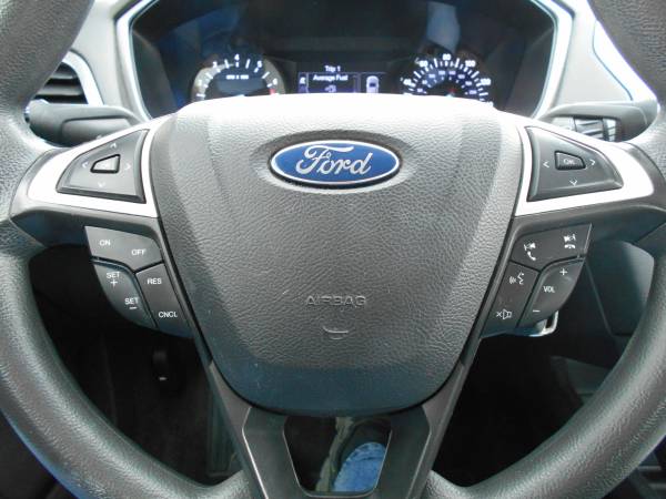 2015 Ford Fusion SE - - by dealer - vehicle automotive for sale in Martensdale, IA – photo 11