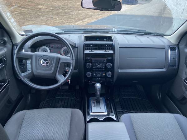 2008 Mazda Tribute 4x4 - cars & trucks - by owner - vehicle... for sale in Plaistow, NH – photo 9