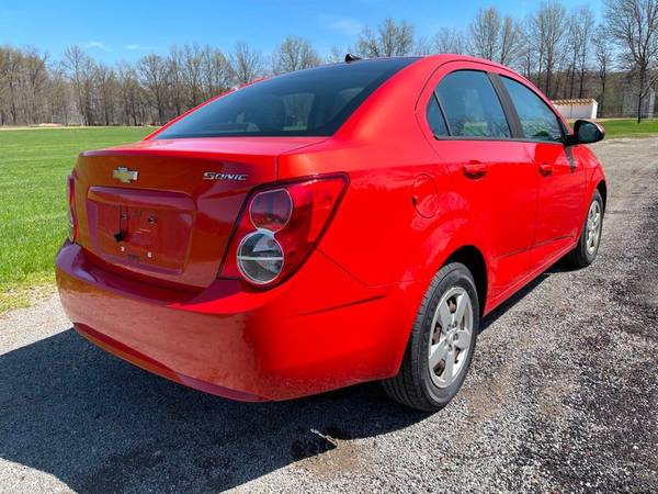 2013 Chevrolet Sonic LS - - by dealer - vehicle for sale in Ravenna, OH – photo 4