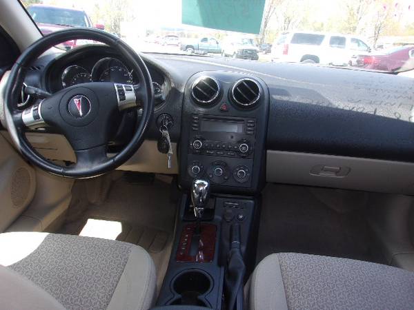 2008 pontiac G-6 4 DR - - by dealer - vehicle for sale in Hortonville, WI – photo 8