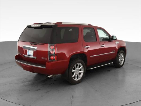 2012 GMC Yukon Denali Sport Utility 4D suv Red - FINANCE ONLINE -... for sale in Arlington, District Of Columbia – photo 11