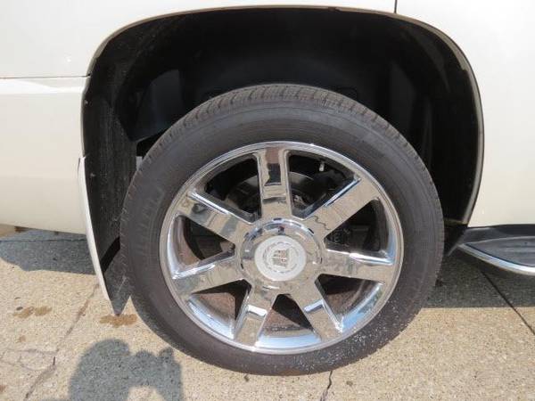 2007 Cadillac Escalade Base - $499 Down Drives Today W.A.C.! - cars... for sale in Toledo, OH – photo 6
