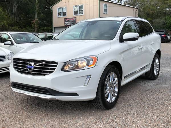 2015 Volvo XC60 2.0 T5 Premier [CARCOAST] - cars & trucks - by... for sale in Charleston, SC – photo 4