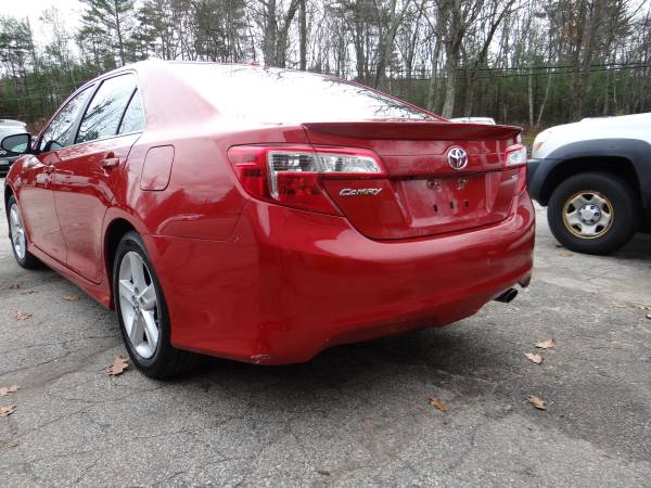 2012 Toyota Camry SE - - by dealer - vehicle for sale in Londonderry, MA – photo 7