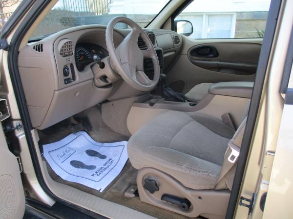 2004 Chevrolet Trailblazer LS 4x4 - - by dealer for sale in Atwater, OH – photo 10