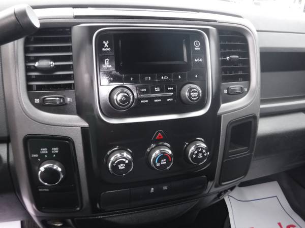 2013 RAM 1500 4WD Crew Cab 140.5 Express for sale in Auburn, ME – photo 19