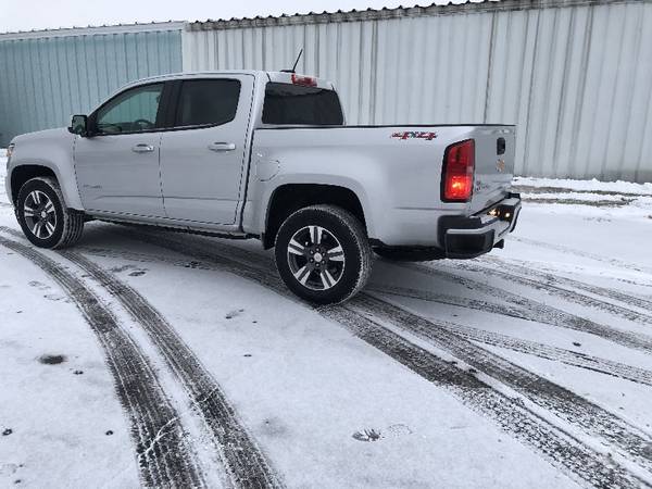 2018 Chevrolet Colorado Work Truck Crew Cab 4WD Long Box - cars & for sale in Middleton, WI – photo 5
