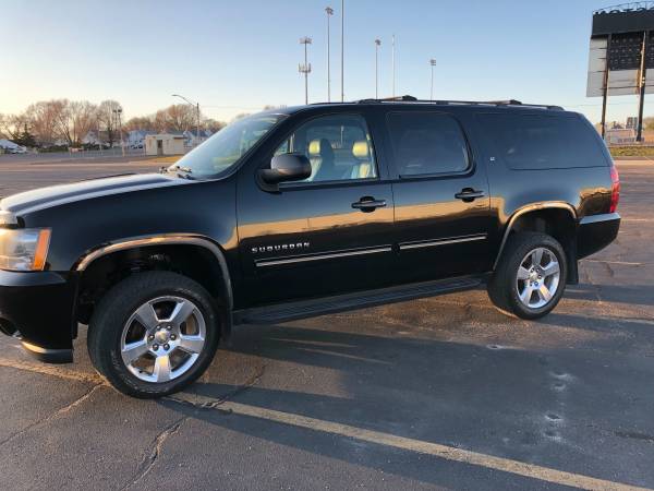 Chevy Suburban - cars & trucks - by owner - vehicle automotive sale for sale in Mount Vernon, IA – photo 6