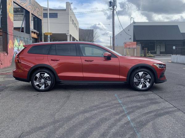 2020 Volvo V60 T5 Cross Country AWD for sale in Portland, OR – photo 10