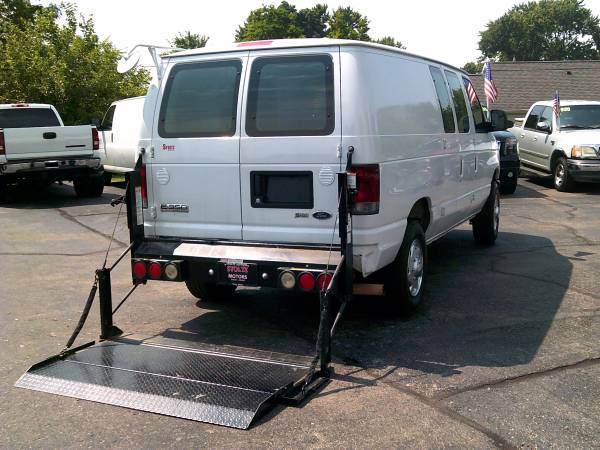 2012 Ford E350 Cargo Work Van with Tommy Lift Gate for sale in TROY, OH – photo 5